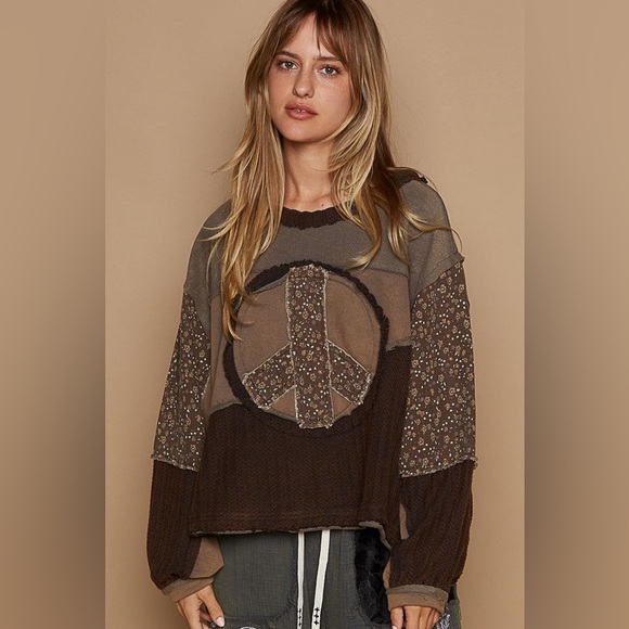 POL Tops - POL Brown Long sleeve cut sew peace emblem knit top